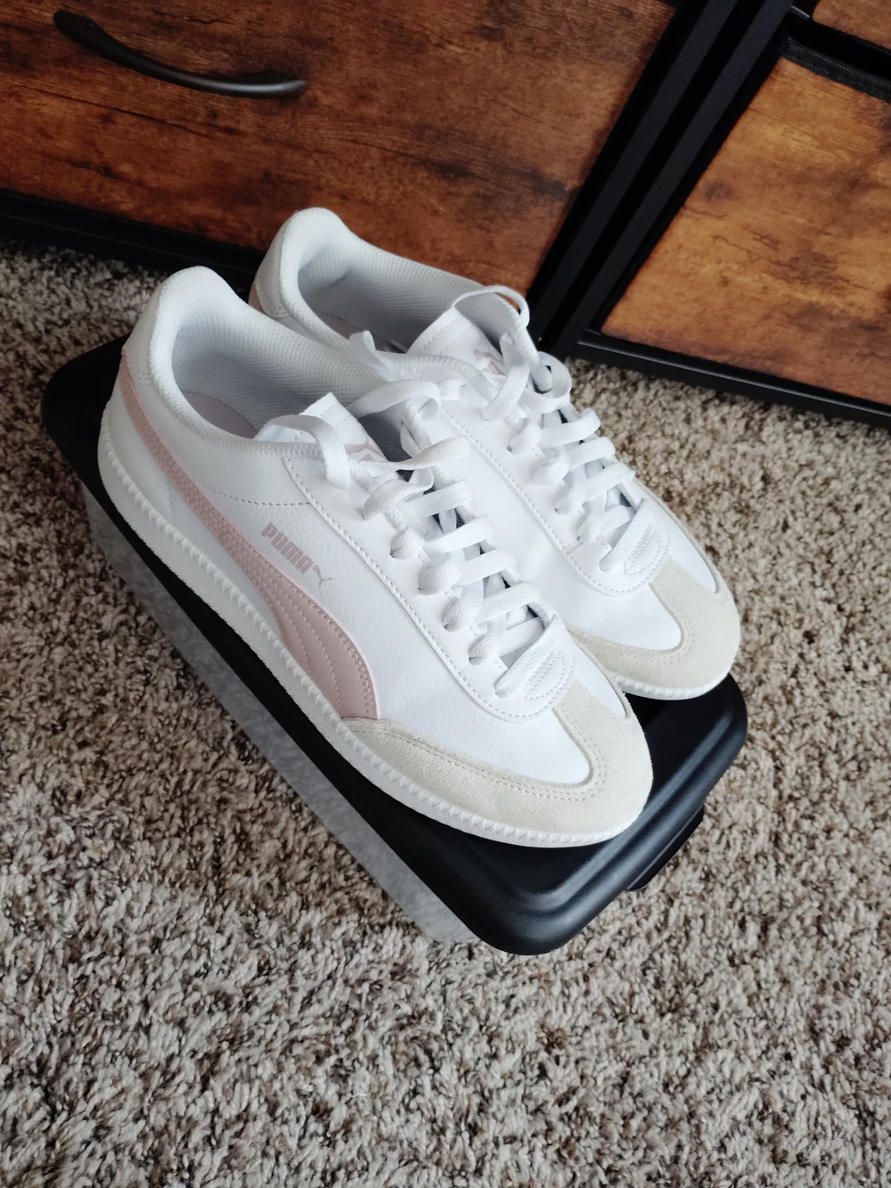 Puma Classic White Sneakers with Pink Stripe
